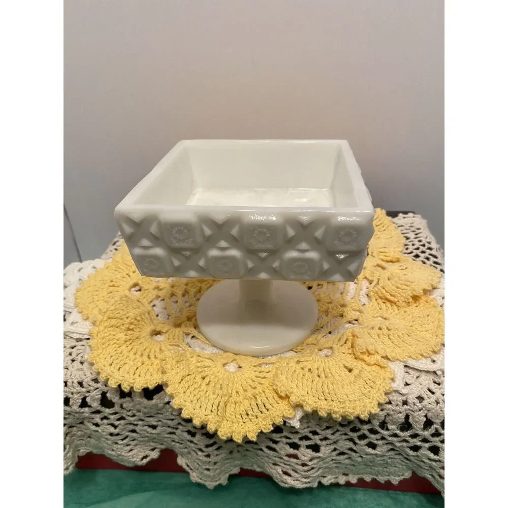 Vintage‎ Westmoreland Compote Old Quilt Block & Star White Pattern Milk Glass